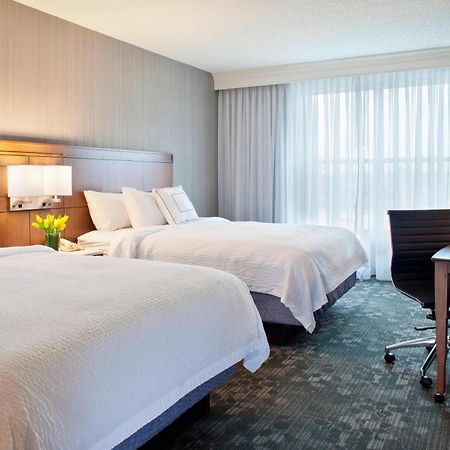 Отель Courtyard By Marriott Пуэбло Экстерьер фото